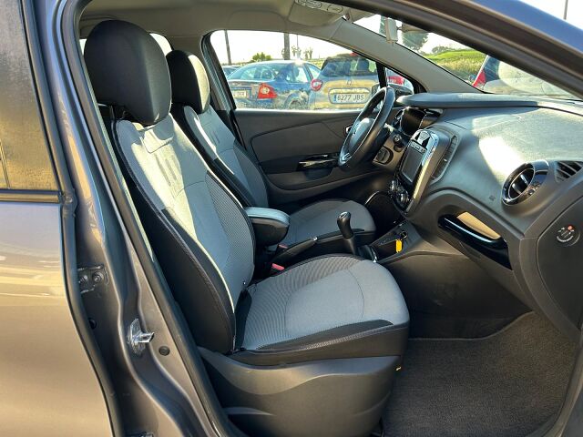 RENAULT CAPTUR ENERGY ZEN 1.5 DCI SPANISH LHD IN SPAIN 62000 MILES SUPERB 2016